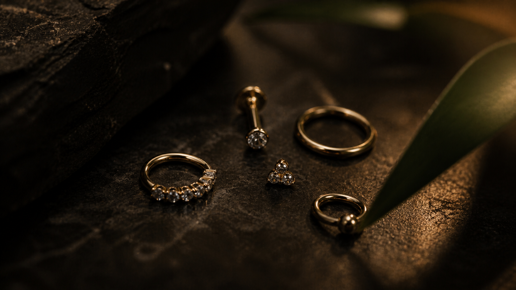 Professional piercing jewellery included in the Essex Piercing Academy free starter kit